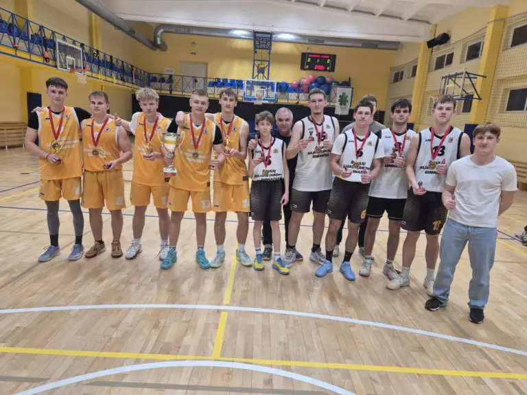 Nuotrauka 3: Šialių miesto mokyklų „Kalėdinis krepšinio turnyras 4×4”