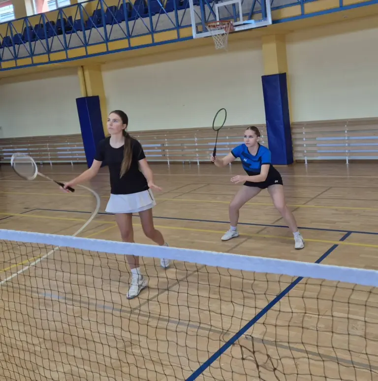 Nuotrauka 1: Šiaulių miesto badmintono varžybų nugalėtojos