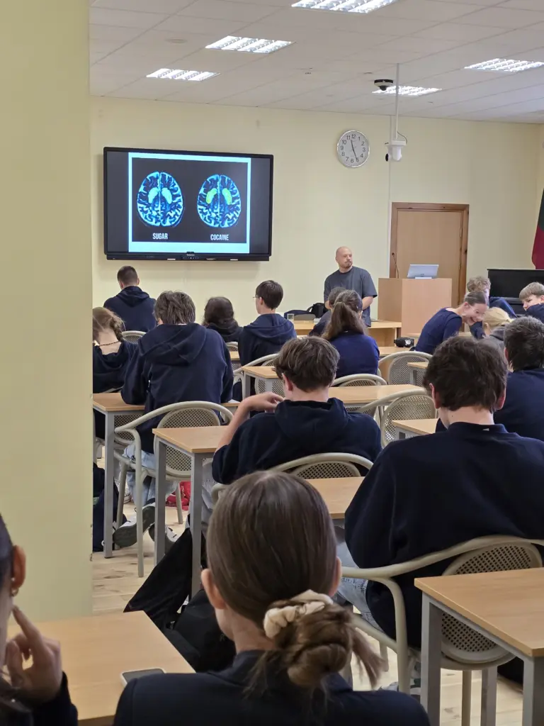 Nuotrauka 1: Paskaita „Psichoaktyviųjų medžiagų prevencija“