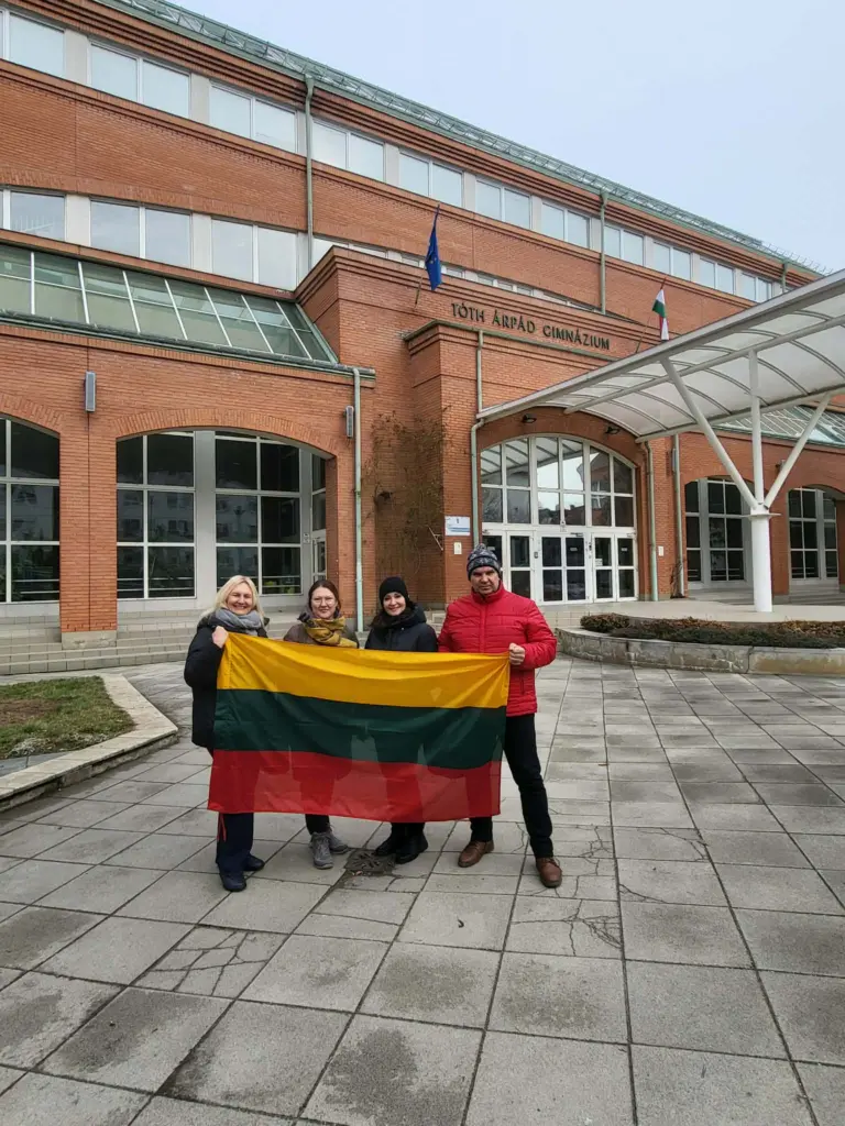 Nuotrauka 9: “Erasmus+ mobilumas Debrecene: inovatyvios pamokos, tarptautinė patirtis ir drąsus Juliaus Janonio gimnazijos mokytojų žingsnis”