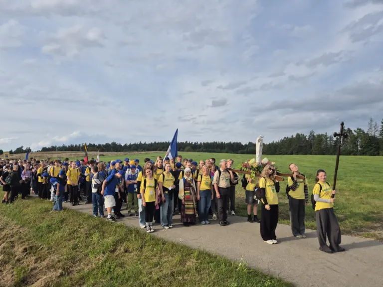 Nuotrauka 5: Gimnazistų savanorystė piligriminiame žygyje į Šiluvą