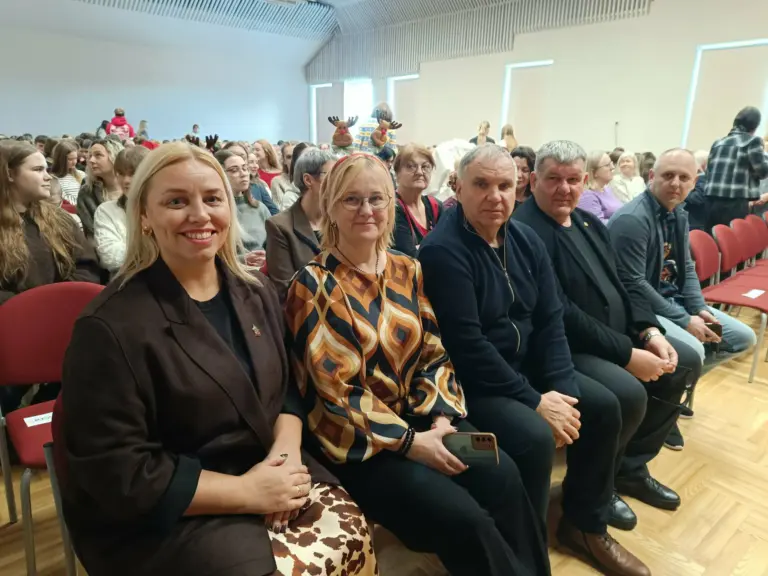 Nuotrauka 1: Mes – ŽMONĖS – esame STEBUKLŲ kūrėjai!