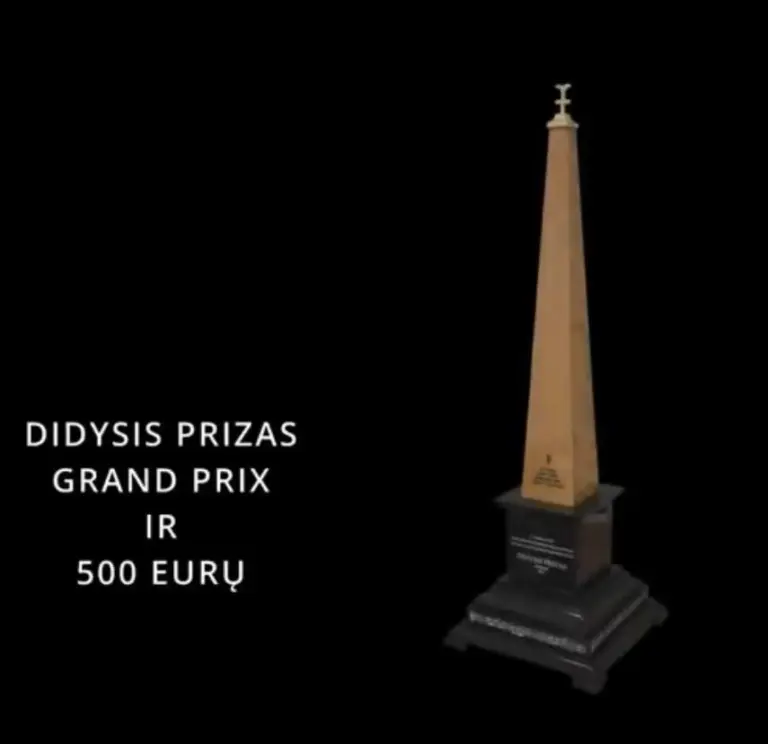 Juliaus Janonio gimnazijos moksleivei – jaunųjų pianistų ir dainininkų konkurso GRAND PRIX