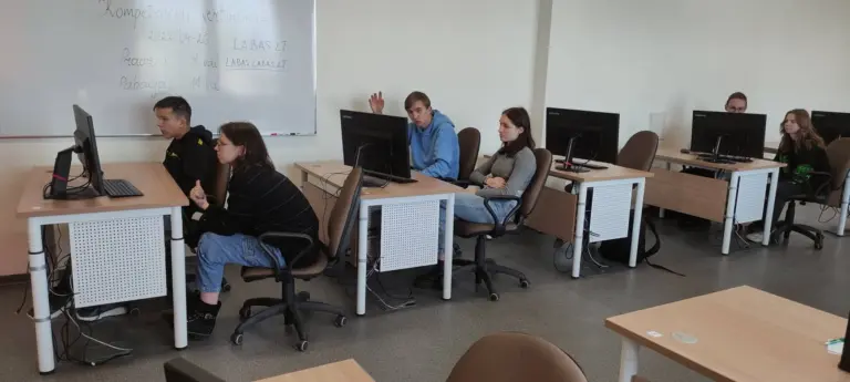 Nuotrauka 6: Janoniečiai Šiaulių profesinio rengimo centro prekybos ir verslo skyriuje
