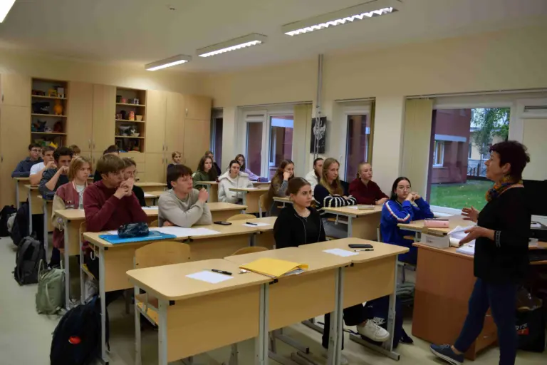 Nuotrauka 2: Gimnazistai sudalyvavo netradicinėje pamokoje