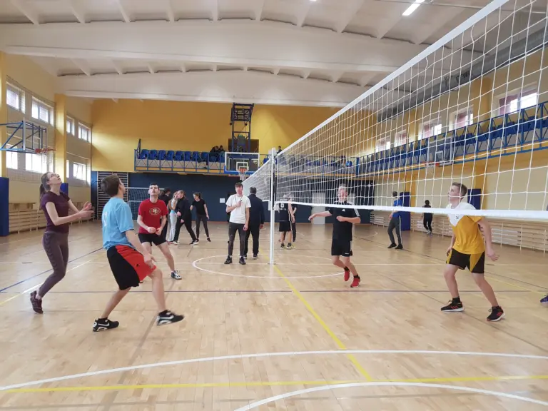 Nuotrauka 2: „Gimnazijos sporto festivalis 170“ – tinklinio turnyras 2022 04 07