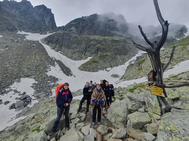 Nuotrauka 15: Per žvyrą, akmenis, kalnus ir sniegą