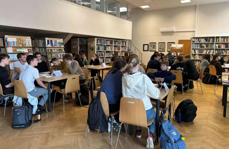 Nuotrauka 1: Janoniečių sėkmė protų kovose, skirtose Lietuvių kalbos dienoms