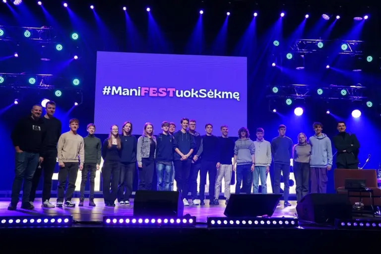Nuotrauka 2: Galimybių festivalio „Tavo PIN kodas“ protų kovų prizai įteikti janoniečiams