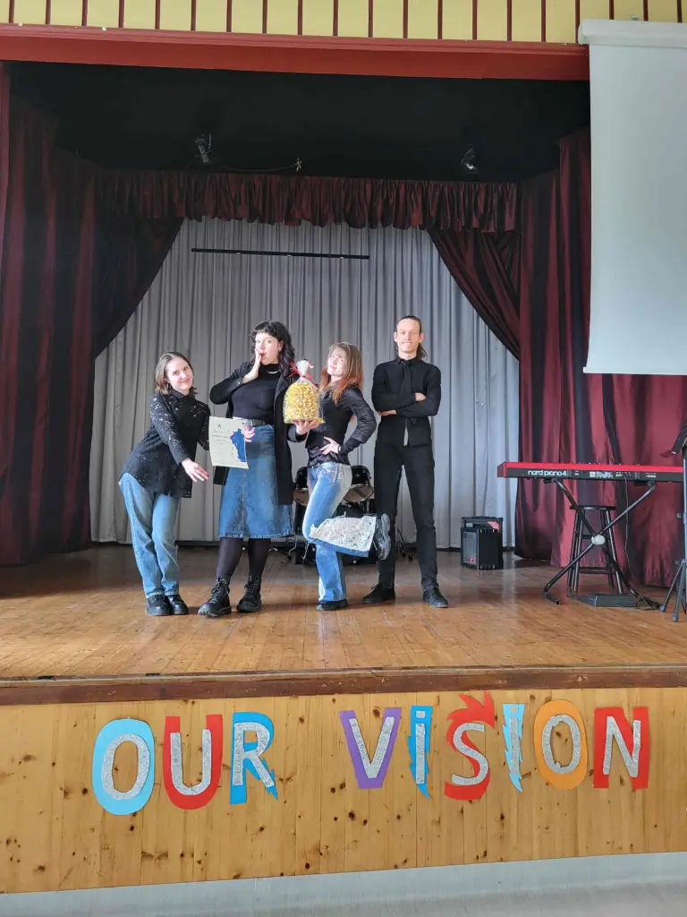 Nuotrauka 2: MUZIKANTŲ SĖKMĖ ANGLIŠKOS DAINOS KONKURSE „OUR VISION“