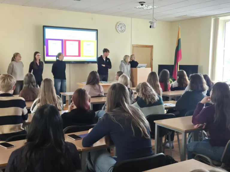 Nuotrauka 4: DofE programos pristatymas pirmų klasių mokiniams