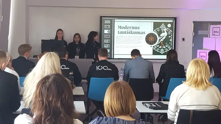Nuotrauka 3: Informacinės sistemos grafinės sąsajos projektavimo varžybos