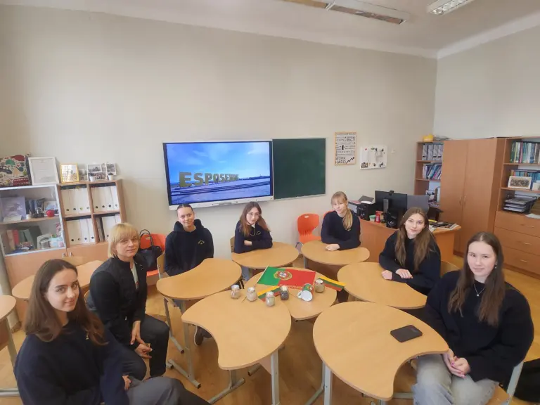 Nuotrauka 3: Juliaus Janonio gimnazijos mokiniai ruošiasi Erasmus+ mobilumui į Portugaliją, Esposende mieste.