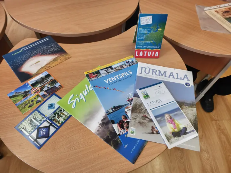 Nuotrauka 3: Juliaus Janonio gimnazijos mokiniai ruošiasi Erasmus+ mobilumui į Latviją, Jelgavos mieste.