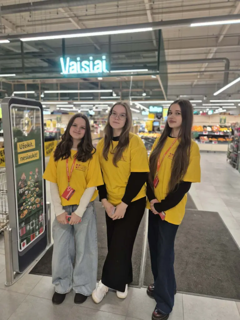 Nuotrauka 6: Gerumas, kuris sušildo – mūsų jaunimas „Maisto banko“ akcijoje!