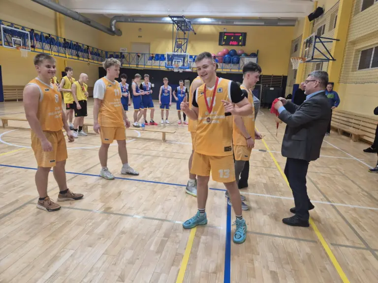 Nuotrauka 6: Šialių miesto mokyklų „Kalėdinis krepšinio turnyras 4×4”