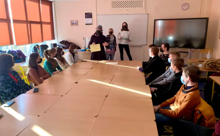 Nuotrauka 3: Susipažinti, pasidalinti, padrąsinti…