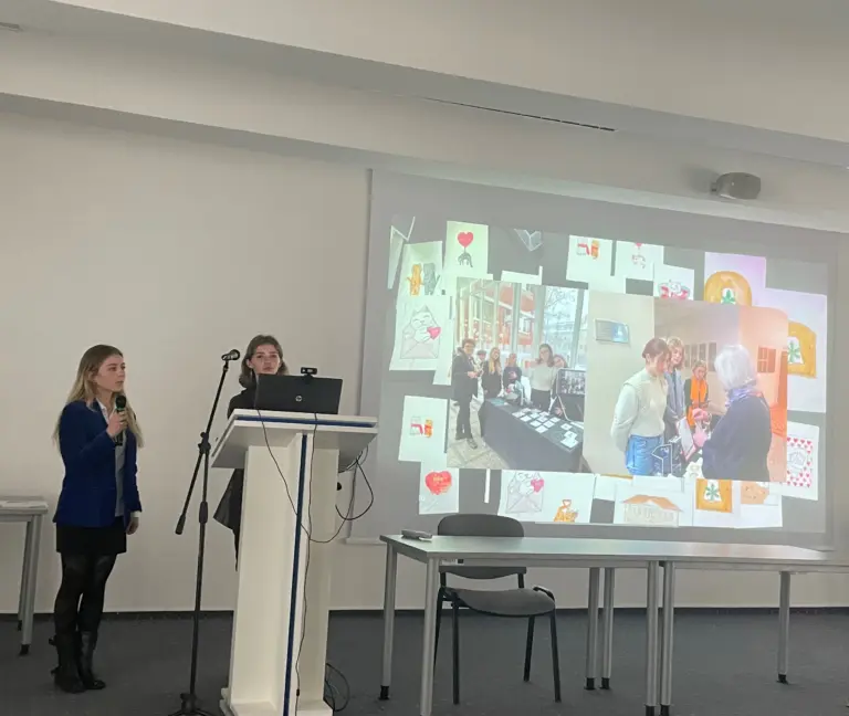 Nuotrauka 1: XXII TARPTAUTINĖ KONFERENCIJA „MOKSLEIVIŲ MATEMATIKOS, IT IR EKONOMIKOS PROJEKTINIAI DARBAI