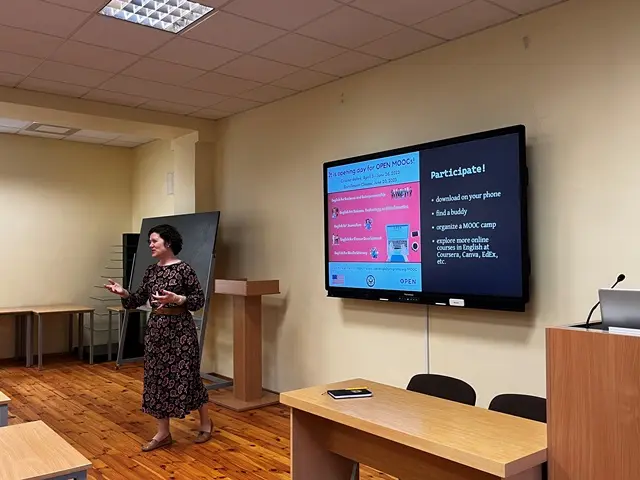 Nuotrauka 6: Paskaita I ir III klasių gimnazistams „Enhance your English: Ideas and Tools for Independent Learning”