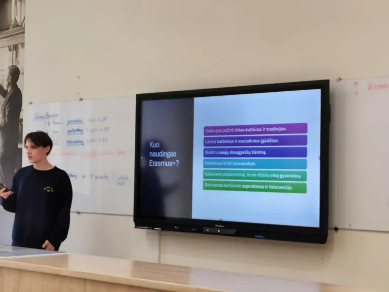 Nuotrauka 4: Juliaus Janonio gimnazistai pristatė patirtis iš „Erasmus+“ projekto „Healthy Planet, Healthy People“ Kipre ir Portugalijoje