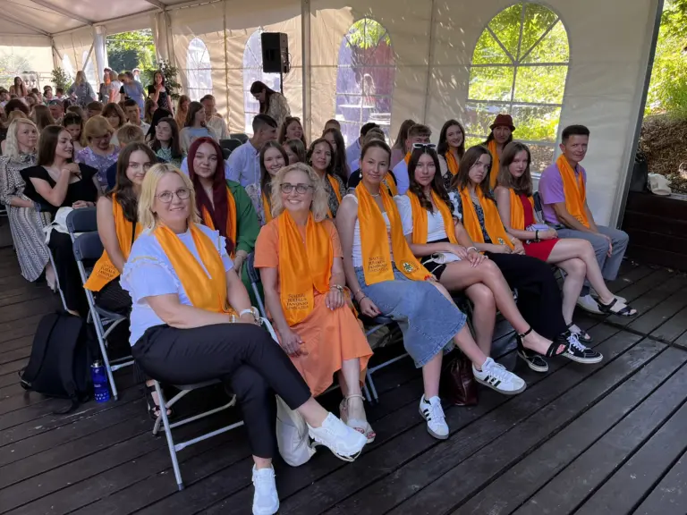 Nuotrauka 8: Tarptautinės programos DofE Award ženkleliais pasipuošė net 14 janoniečių!