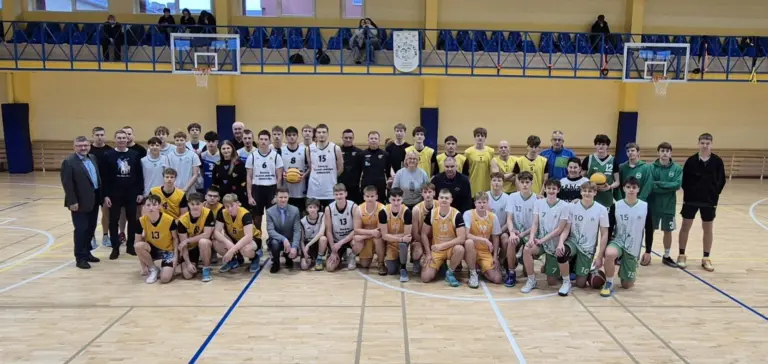 Nuotrauka 1: Šialių miesto mokyklų „Kalėdinis krepšinio turnyras 4×4”