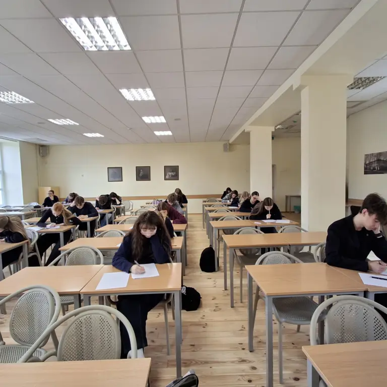 Nuotrauka 1: Šiaulių miesto ir rajono I klasių prancūzų kalbos olimpiada