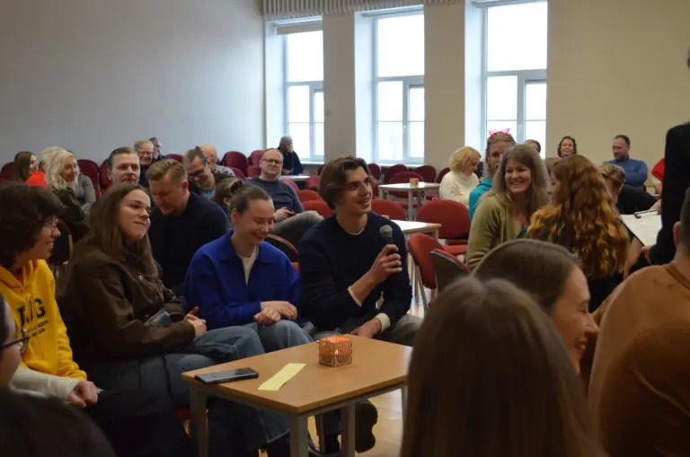 Nuotrauka 20: Juliaus Janonio gimnazijos durys vasario pirmąjį savaitgalį kasmet plačiai atveriamos laukiant ypatingų svečių – skirtingų kartų janoniečių.