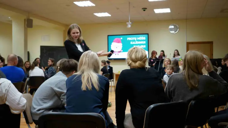 Nuotrauka 13: Kalėdinė dvasia I-osios d klasės tėvelių ir vaikų vakaronėje