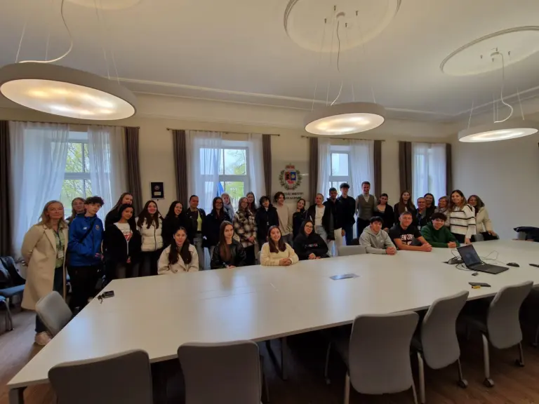 Nuotrauka 21: Tarptautinio projekto trišalė partnerystė-ekologinio sąmoningumo ir sveiko gyvenimo būdo link