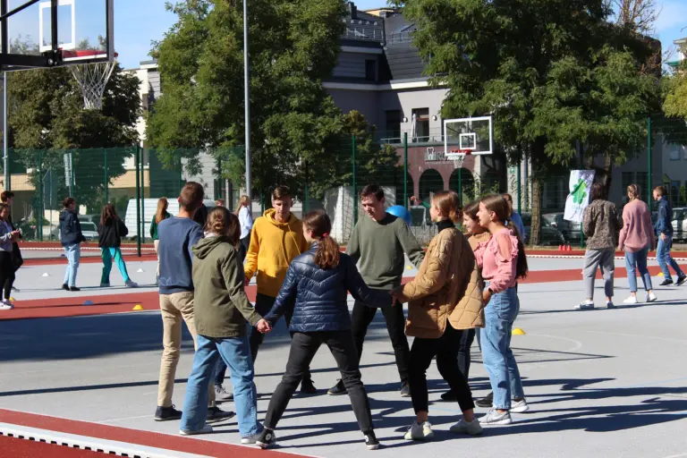 Nuotrauka 1: Sporto diena gimnazijoje