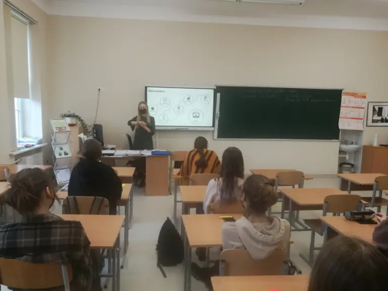 Projektas „Empowering Girls“