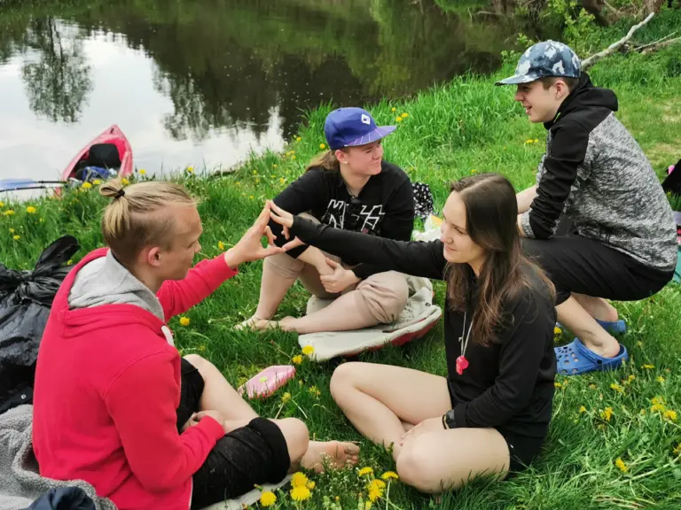 Bronzinių „Bebrų“ nuotykiai žygiuose