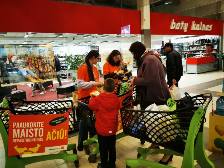 Nuotrauka 3: Nuvilnijo rudeninė „Maisto banko“ akcija