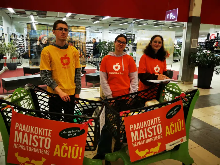 Nuotrauka 2: Nuvilnijo rudeninė „Maisto banko“ akcija