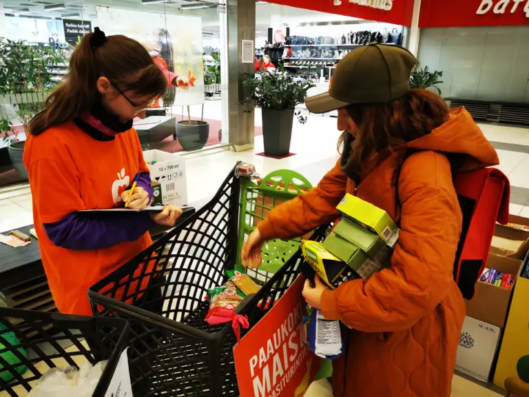 Nuotrauka 5: Nuvilnijo rudeninė „Maisto banko“ akcija