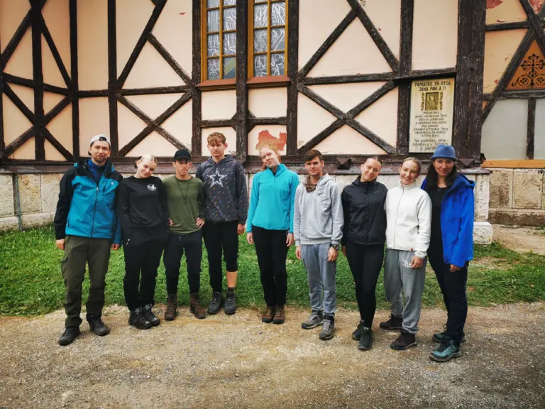 Nuotrauka 1: DofE komanda „Bildukai” įveikė iššūkius Aukštuosiuose Tatruose siekdami aukso lygio ženklelio