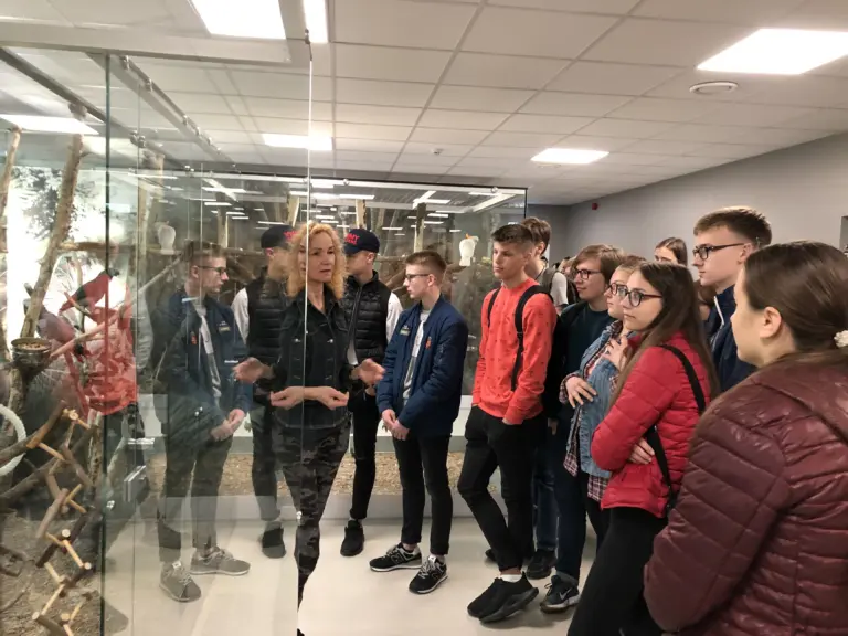 1d klasės mokiniai suteikė pagalbą egzotiniams gyvūnams
