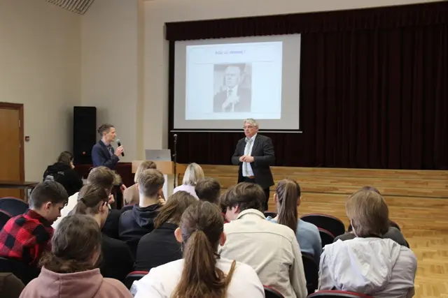 Nuotrauka 2: Svečiuose prof. habil. dr. Aivaras Kareiva