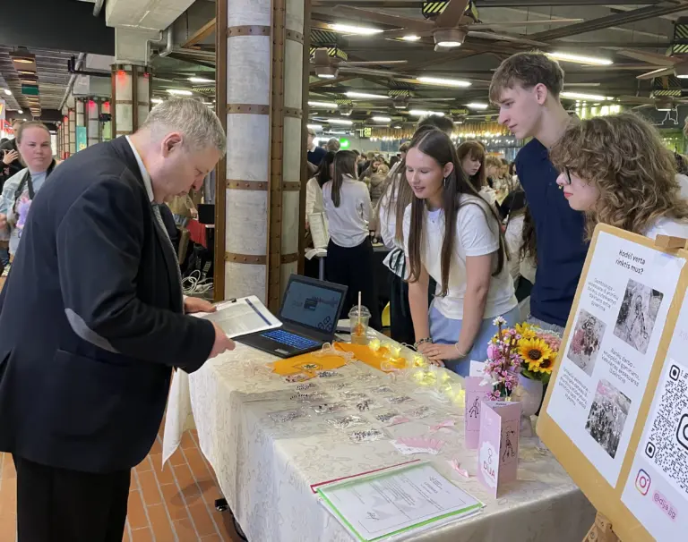 Nuotrauka 9: Janoniečių laimėjimas 10-ojoje Šiaulių mokomųjų mokinių bendrovių regioninėje eXpo 2026