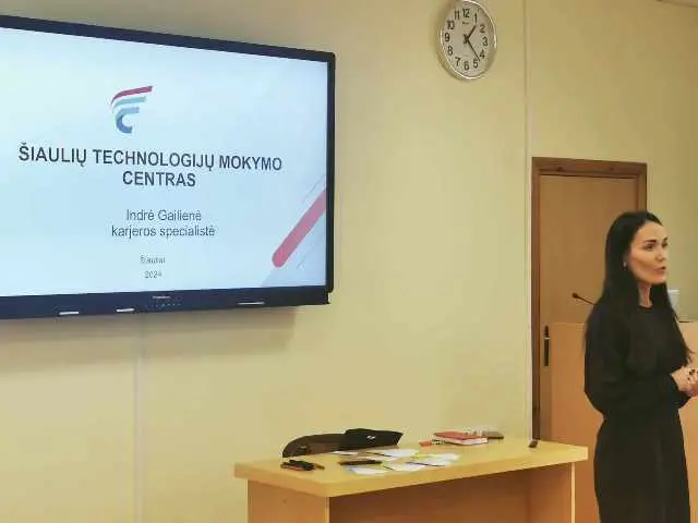 Nuotrauka 4: Susitikimas su Šiaulių technologijų mokymo centro  karjeros specialiste I.Gailiene