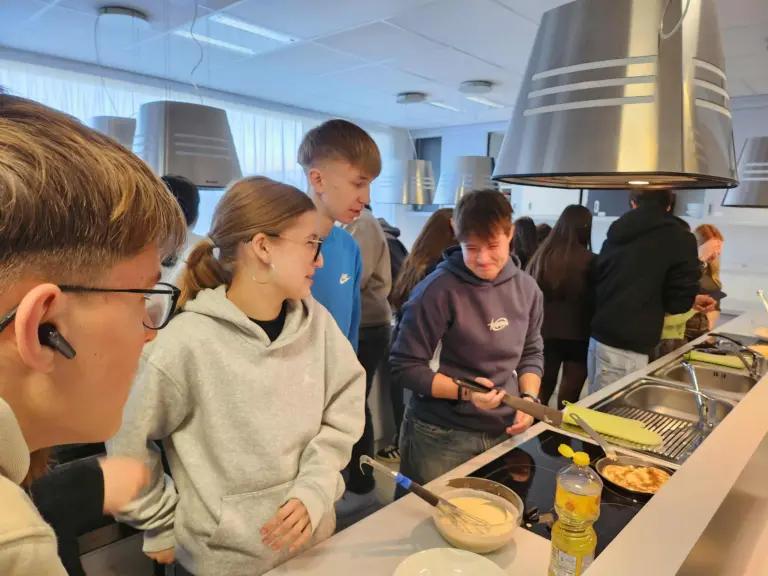 Nuotrauka 3: Erasmus+ projekto „Young Voices, Shared Futures“ antroji diena Prancūzijoje!  (Lietuva – Prancūzija – Sicilija)