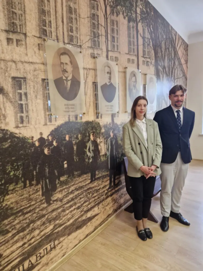 Nuotrauka 3: LR UŽSIENIO REIKALŲ MINISTERIJOS DIPLOMATŲ PILIETIŠKUMO PAMOKA ANTROKAMS