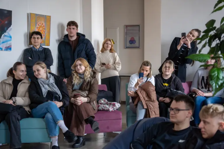 Nuotrauka 5: Tarptautinę studentų dieną paminėjome kartu su Šiaulių Juliaus Janonio gimnazijos muzikos grupe „Kaleidoskopas“!