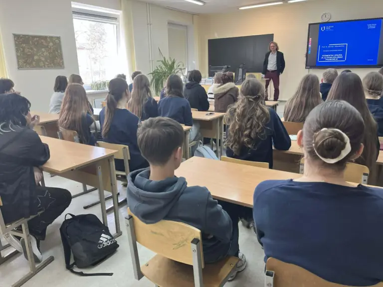 Nuotrauka 2: Susitikimas su Vilniaus Technikos universiteto atstovais