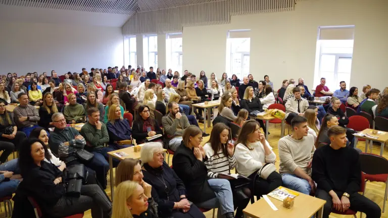 Nuotrauka 7: Buvusių abiturientų susitikimas