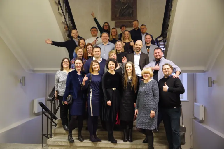Nuotrauka 2: 148-osios laidos abiturientės Sondros Litvaitytės dovana