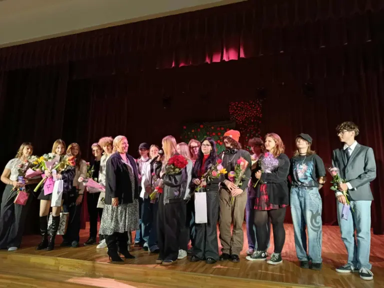 Nuotrauka 2: Meninės saviraiškos sprogimas, taip galima pavadinti JJG teatro studijos „Jeigu…“ spektaklio „Teismo valanda“ premjerą!