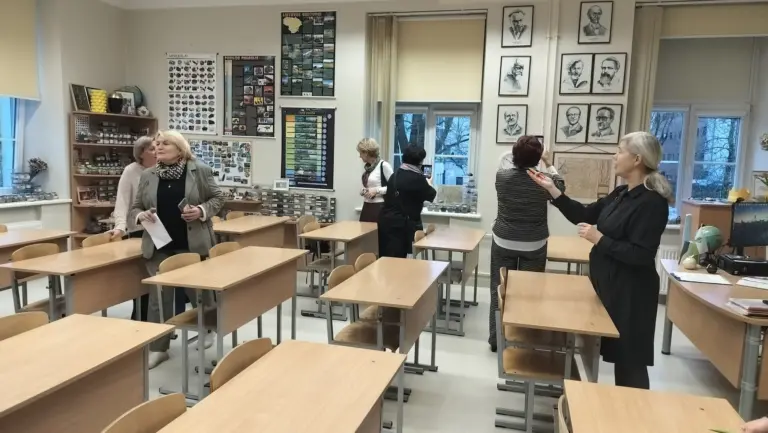 Nuotrauka 3: Juliaus Janonio gimnazijoje susitiko Lietuvos iniciatyvių mokyklų klubo nariai.