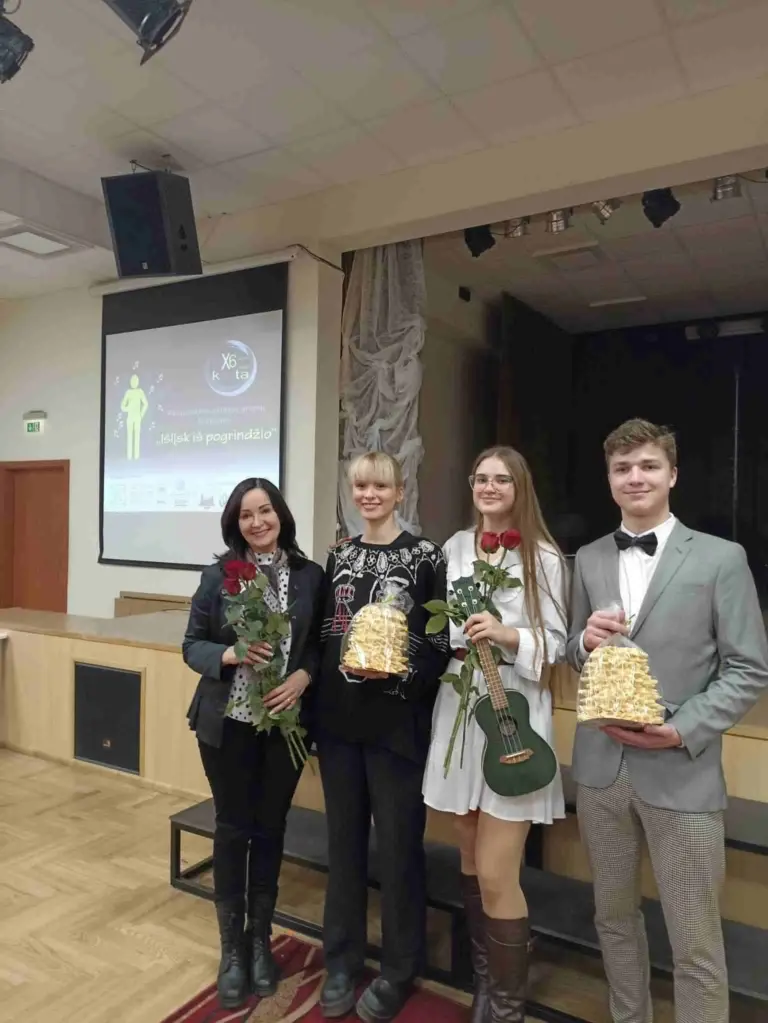 Nuotrauka 1: Janoniečiai muzikos festivalyje